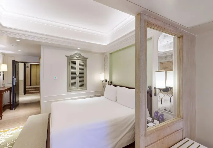 Suite – Valley View - View 5