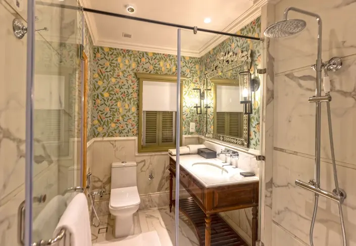 Superior Room – Valley View - View 4