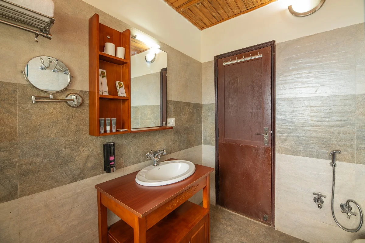 Deluxe Rooms - View 5