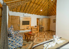 Leopard Hut - View 3