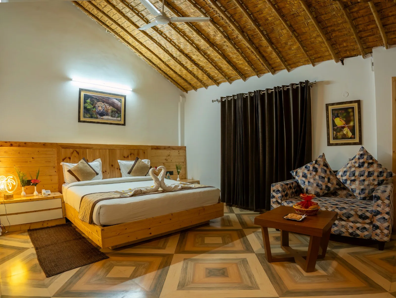 Leopard Hut - View 2