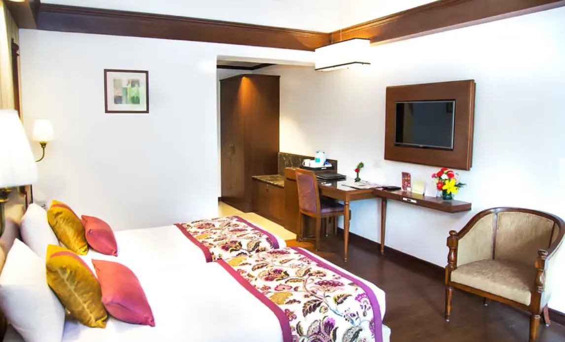 Deluxe Room - View 1