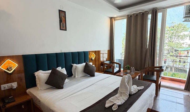 Super Deluxe Mountain View Room with Private Balcony - View 1