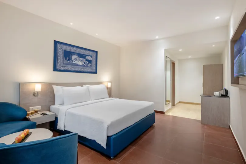 Classic Room Scenic View With Balcony - View 2