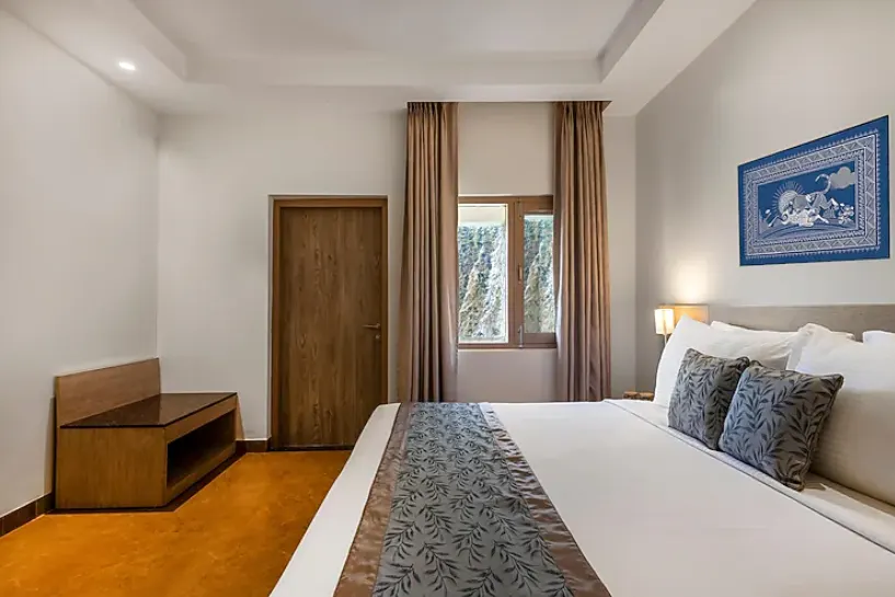 Mountain View Privilege Room With Balcony - View 3