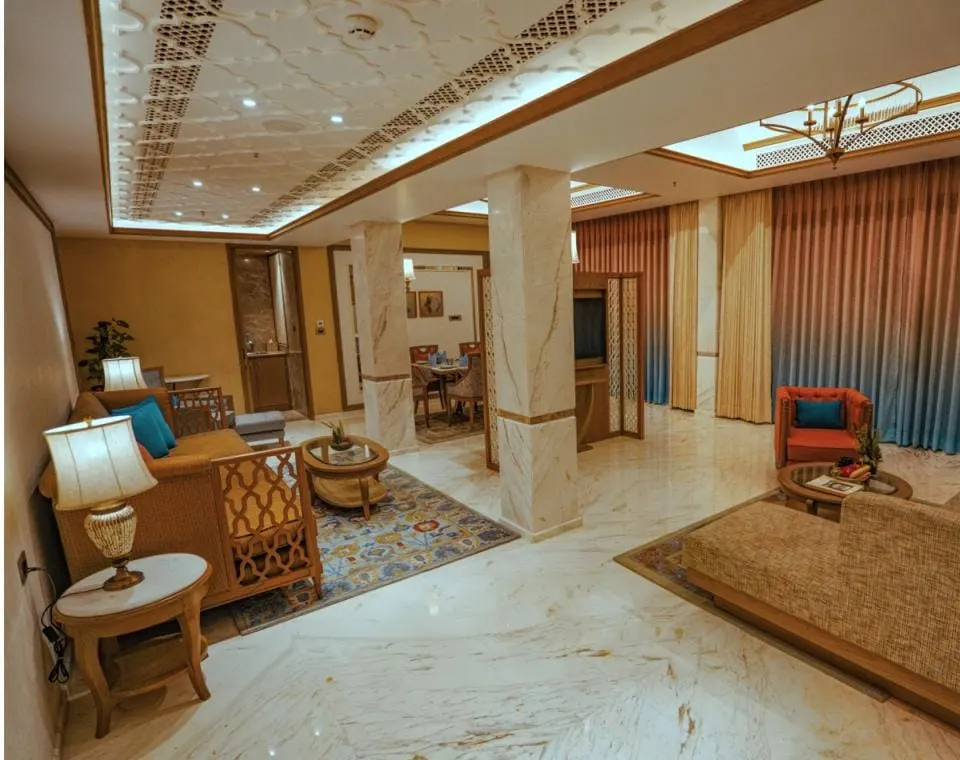 Grand Luxury Suite - View 2