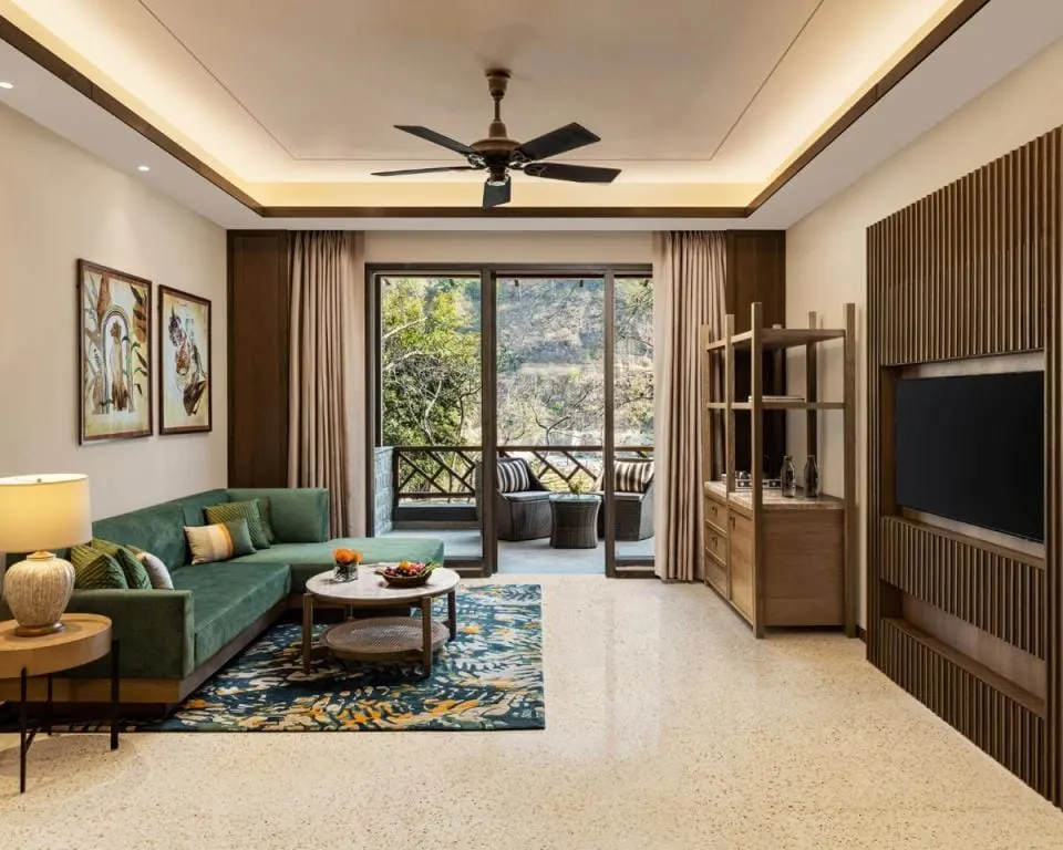 Luxury Suite - View 4