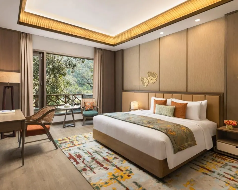 Luxury Suite - View 1