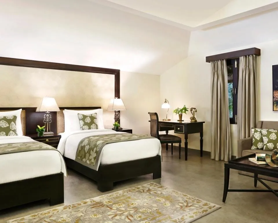 Superior Room Twin Bed River Facing - View 1