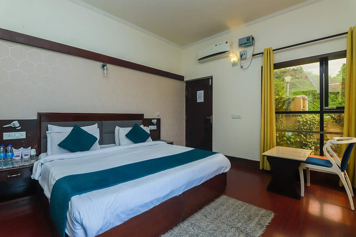 Deluxe Room (Non Lake-View) - View 2