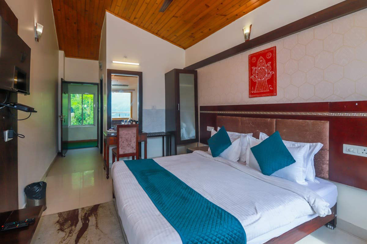 Super Deluxe Room (Lake View) - View 3