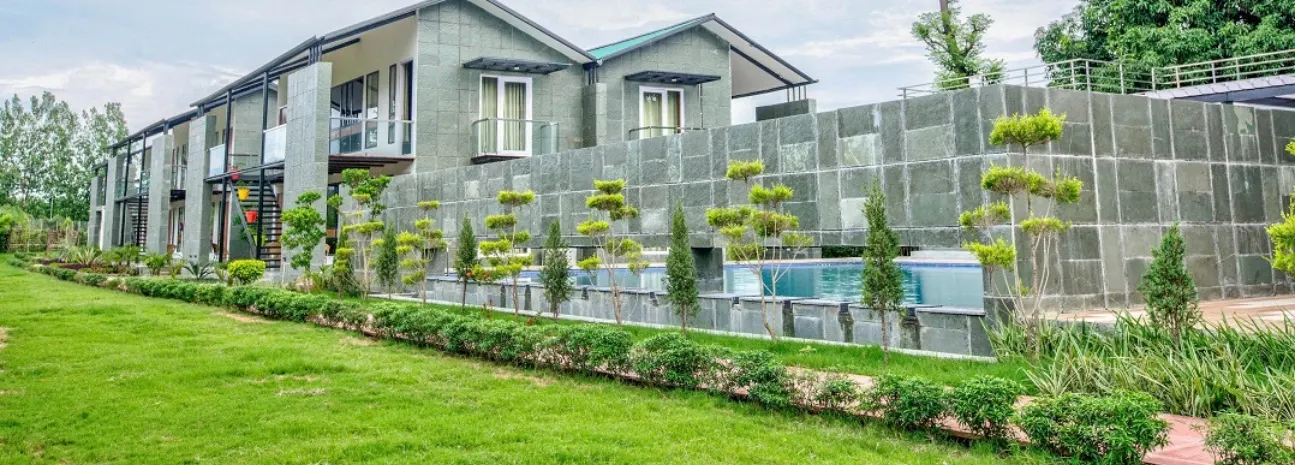 Deluxe Room Garden Facing - View 4