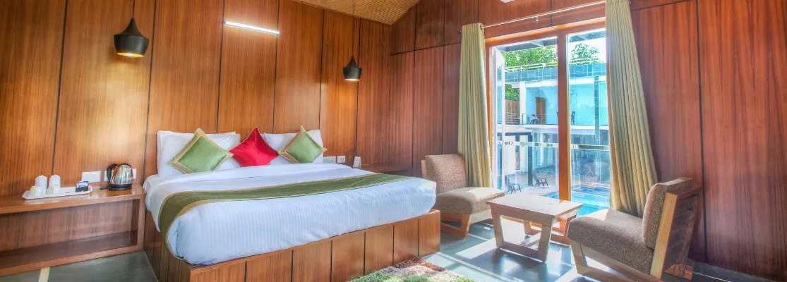 Luxury Room Pool View - View 1