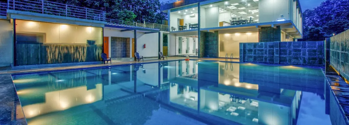 Luxury Room Pool View - View 3