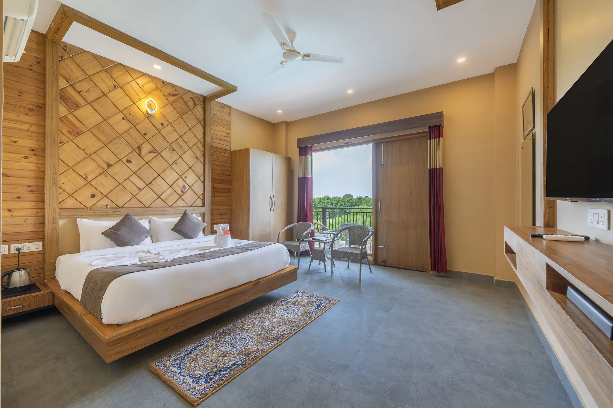 Deluxe Room with Balcony (Pool View) - View 1