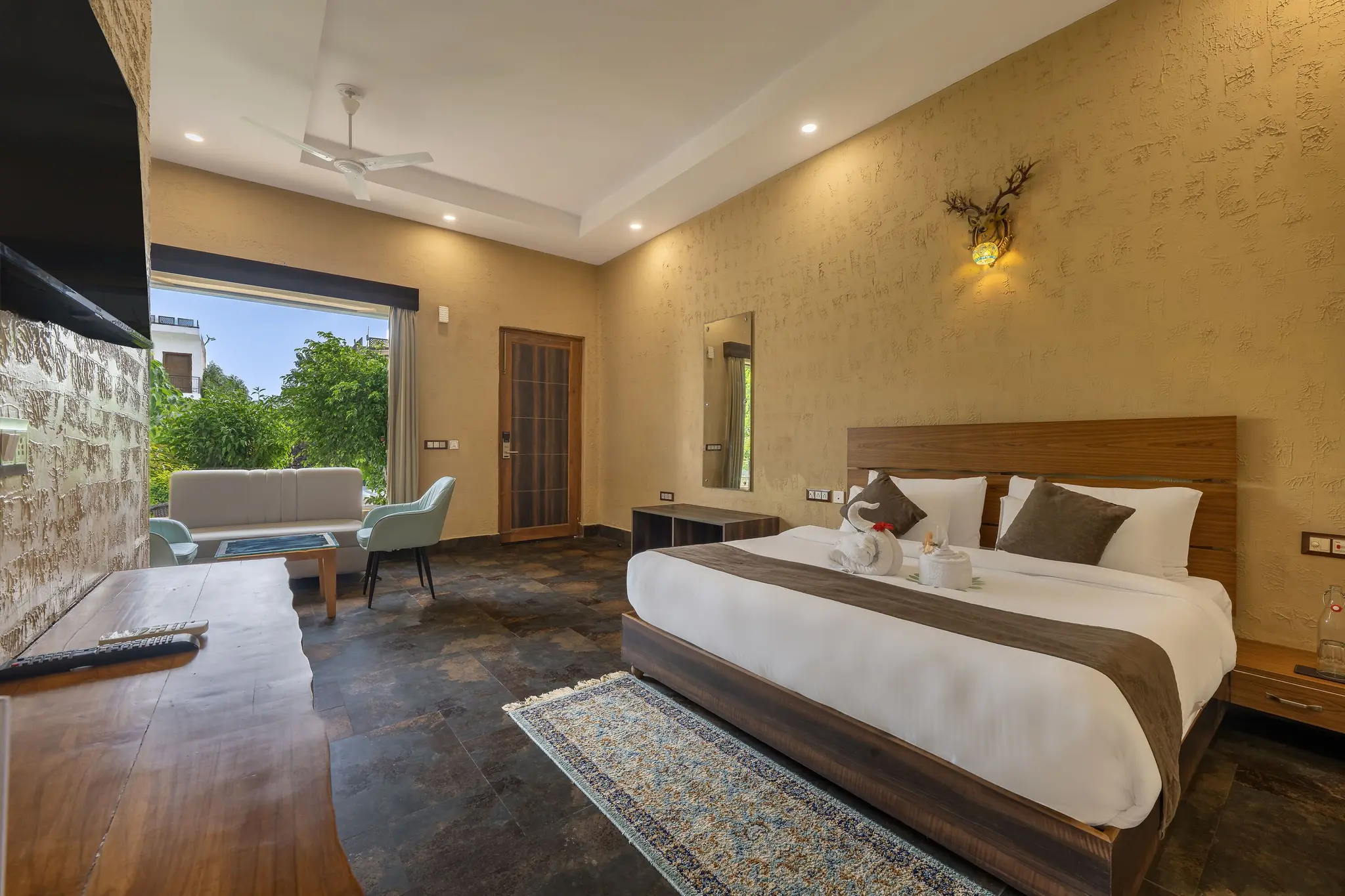 Executive Room with Private Deck - View 1
