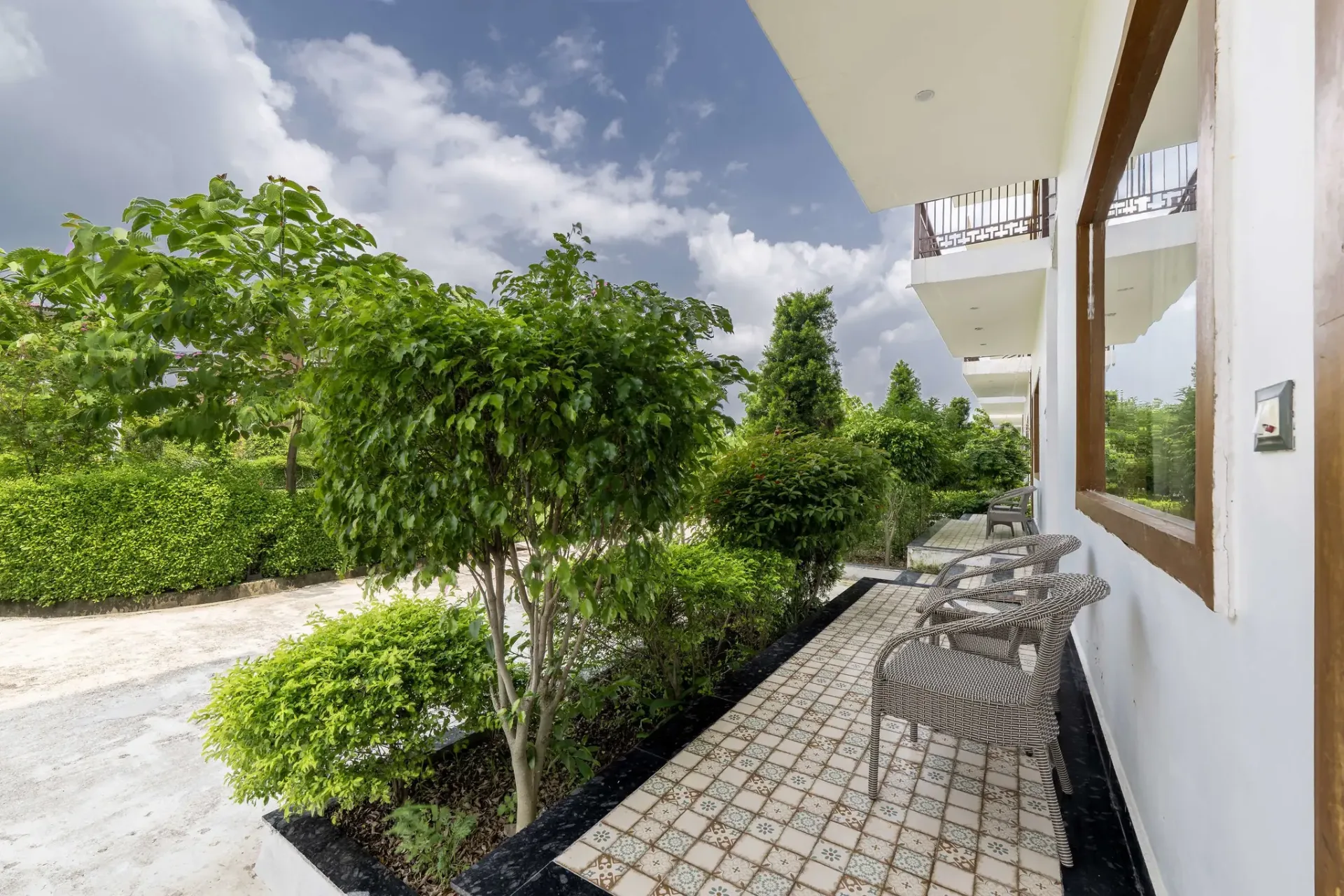 Executive Room with Private Deck - View 3