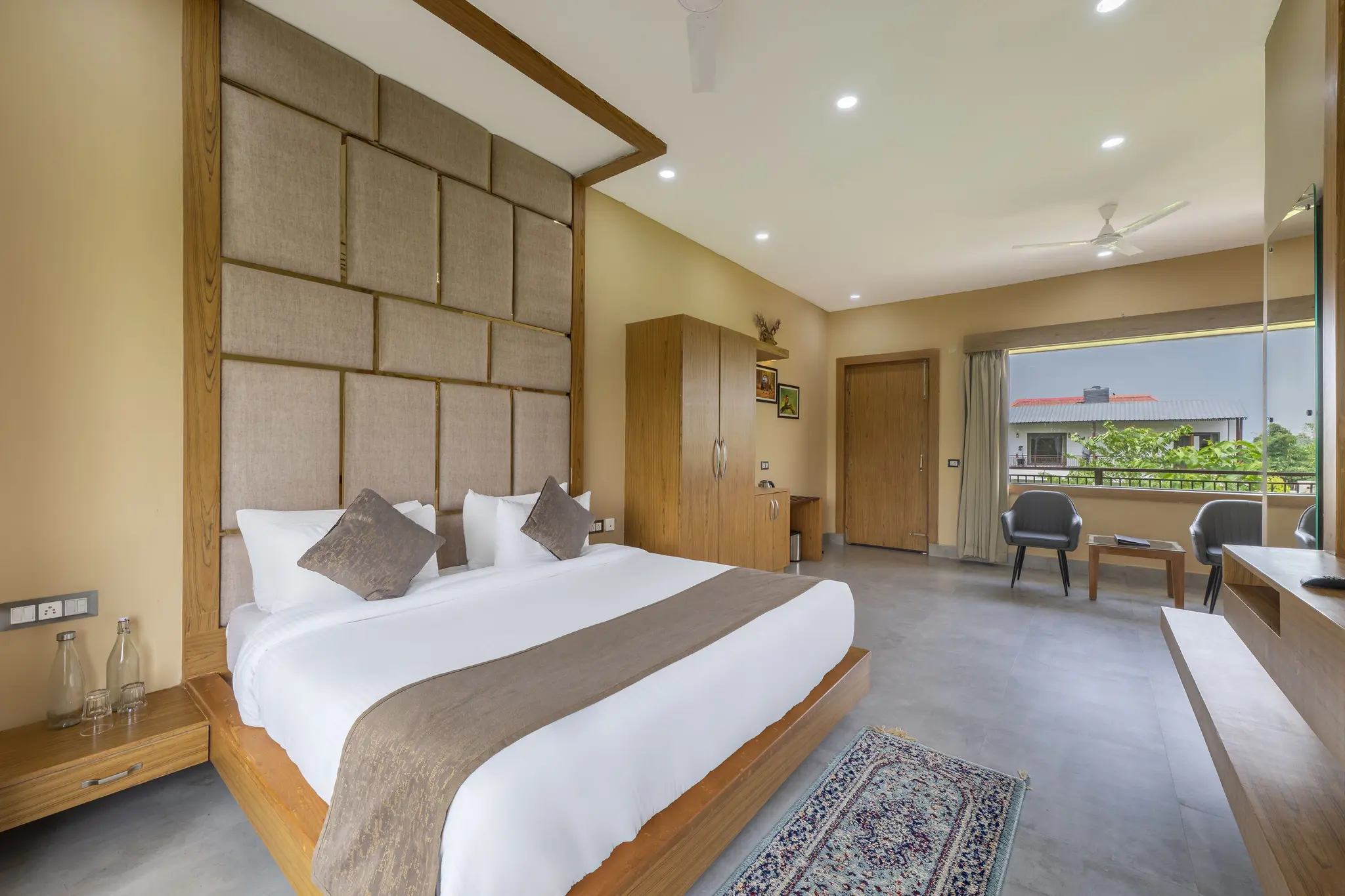 Royal Suite with Balcony (Garden View) - View 1