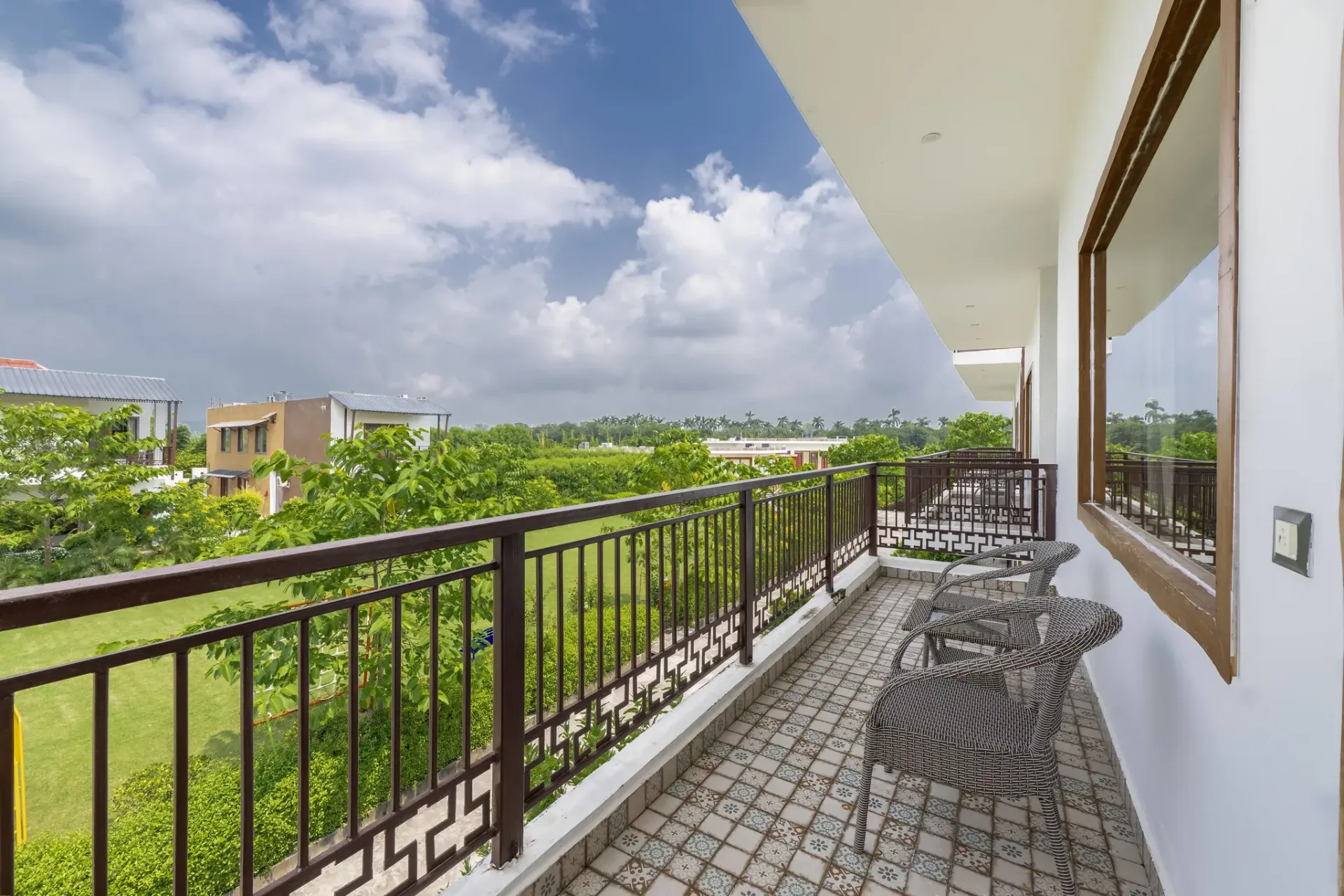Royal Suite with Balcony (Garden View) - View 2