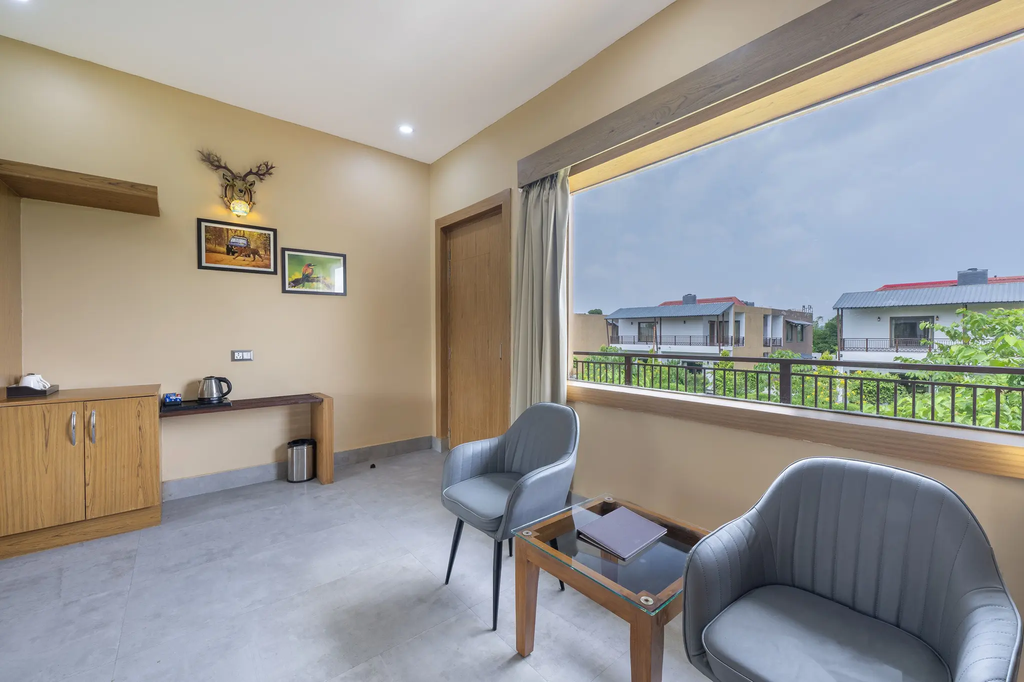 Royal Suite with Balcony (Garden View) - View 5