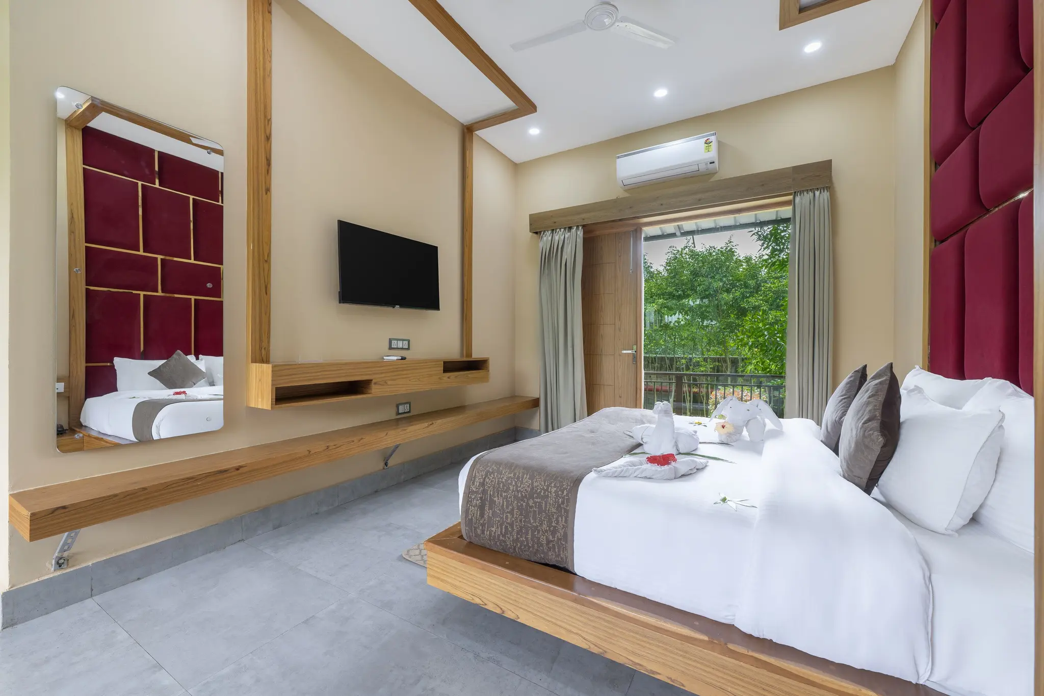 Royal Suite with Private Garden - View 4