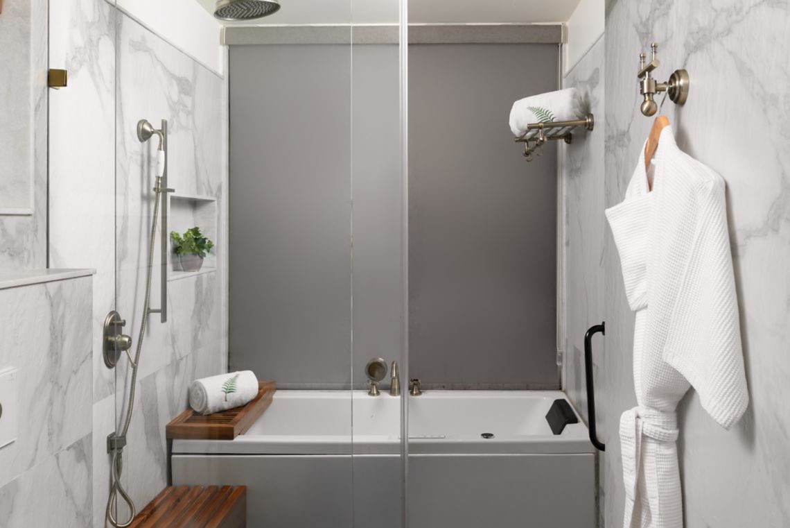 Fern Classic Suite - View 3