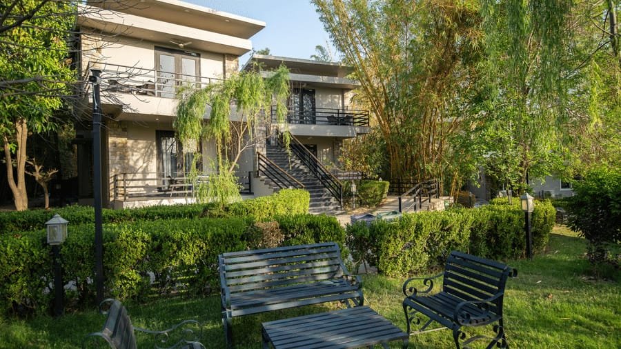 The Golden Tusk - Luxury Resort in Jim Corbett - Gola Holidays