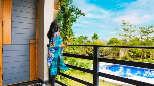 Pool View Suite - View 1