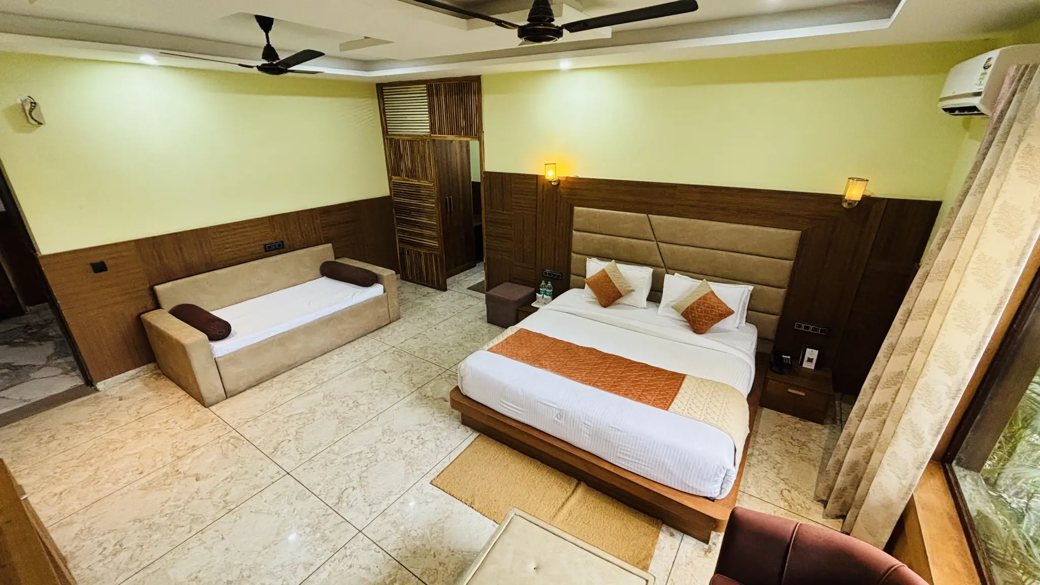Superior Rooms - View 3