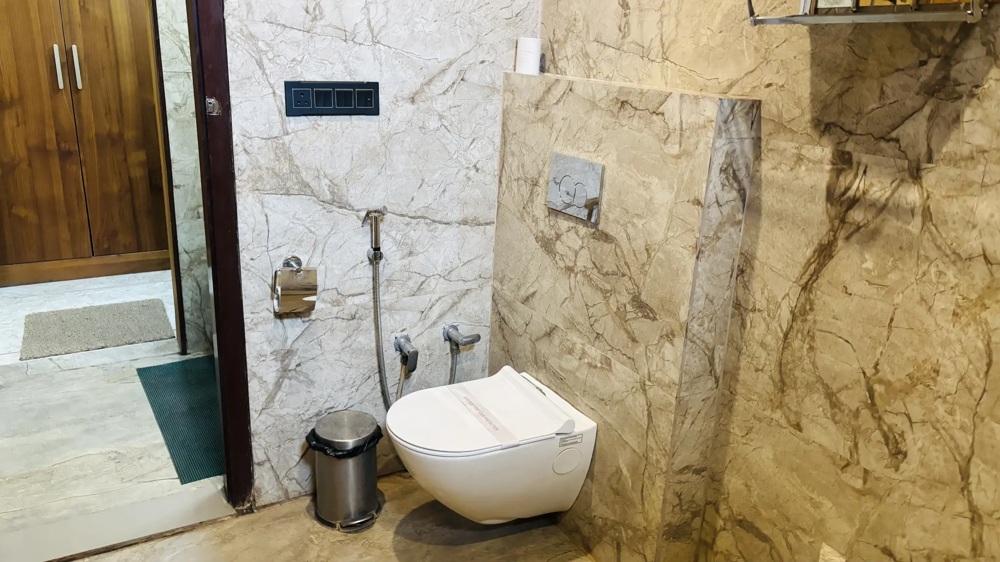 Superior Rooms - View 6