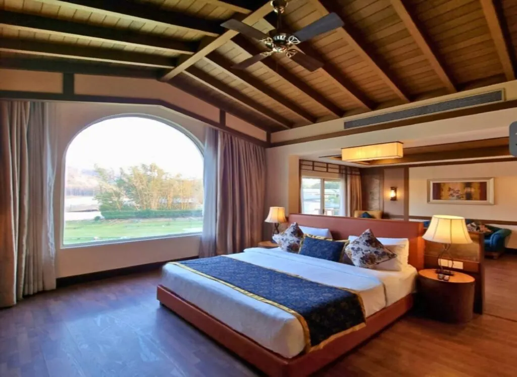 Riverside Luxury Villa - View 1