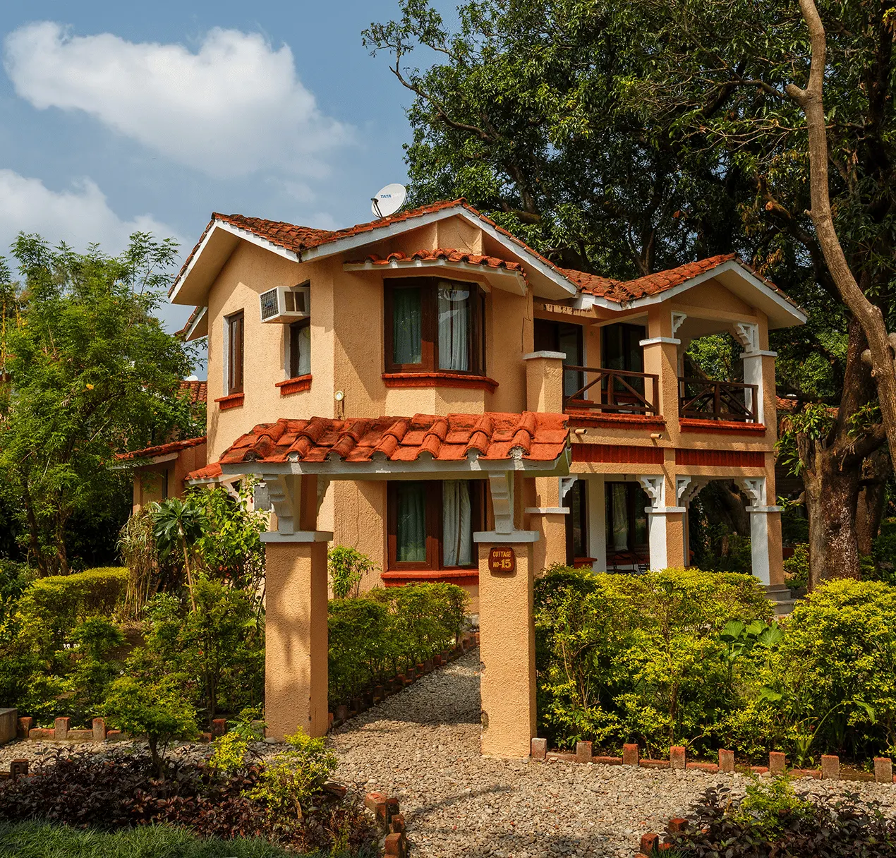Deluxe Cottage - View 2