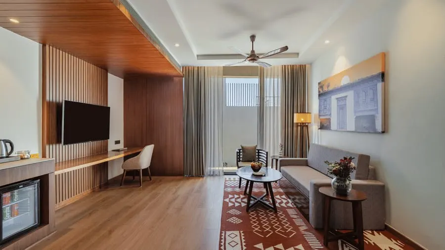 Suite with Garden & Forest View - View 4