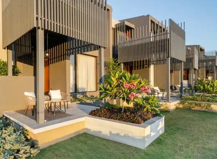 Villa with Garden & Forest View - View 2