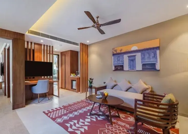 Villa with Garden & Forest View - View 3