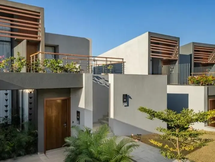 Villa with Terrace & Mountain View - View 4