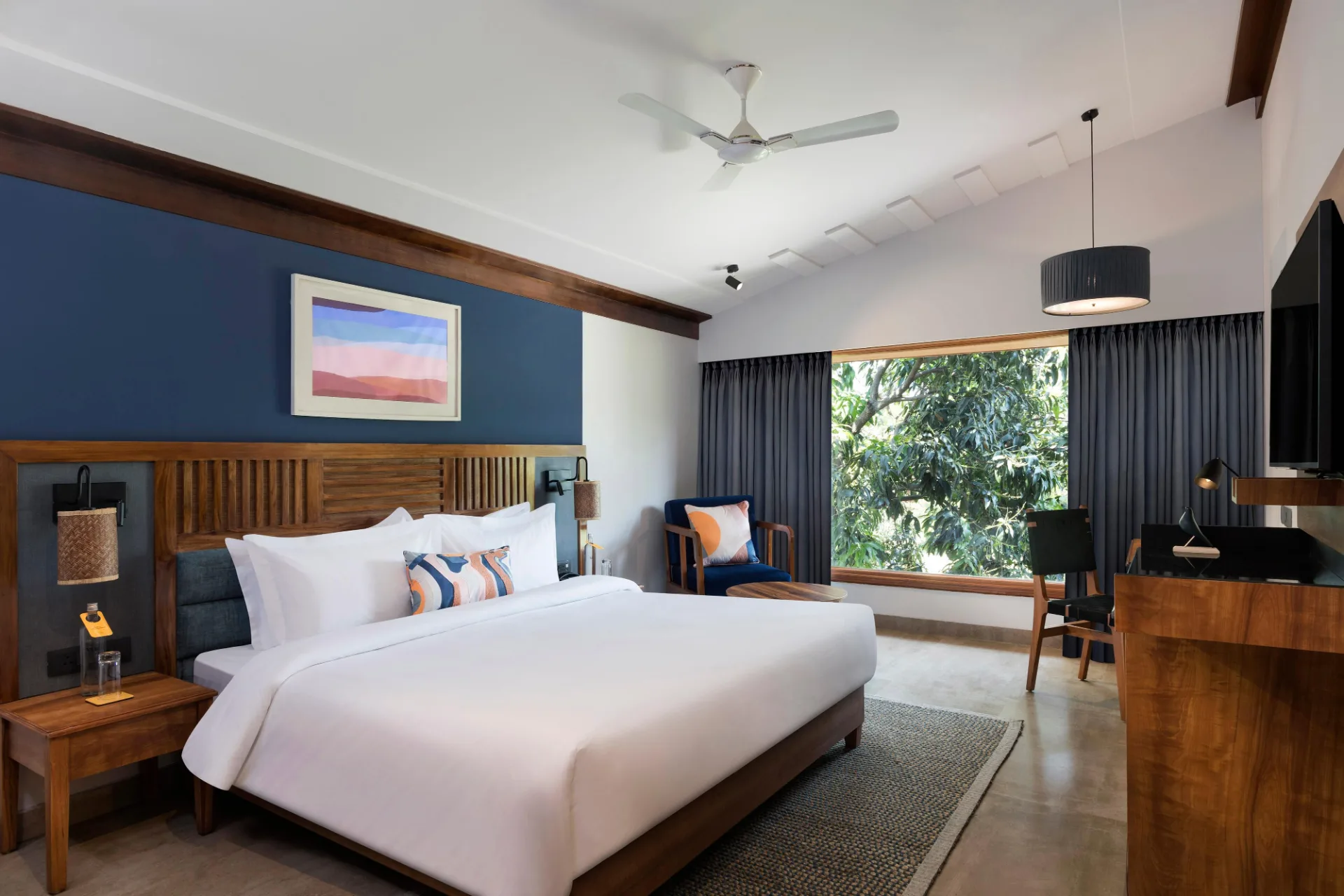 One Bedroom Suits - View 2