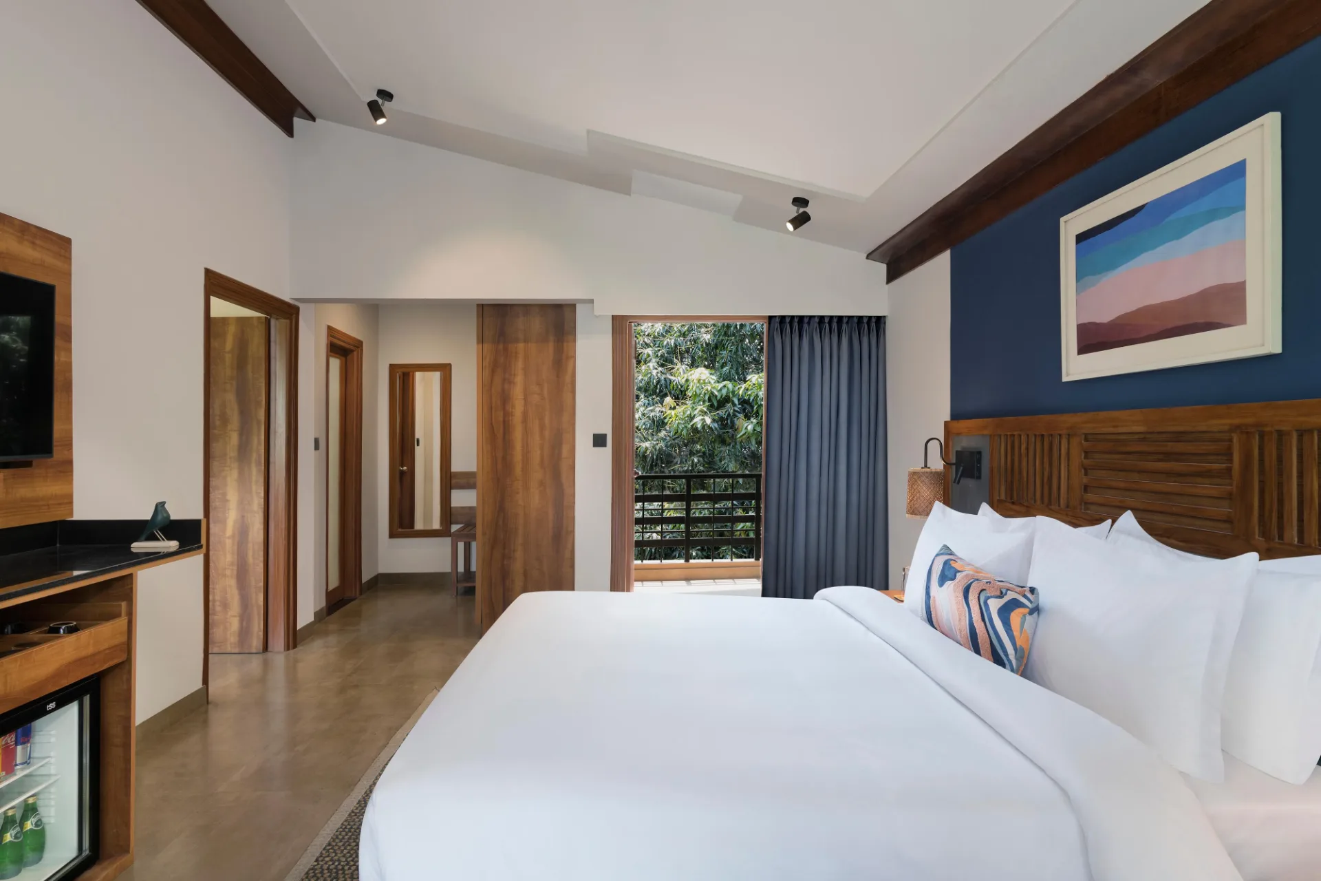 One Bedroom Suits - View 3