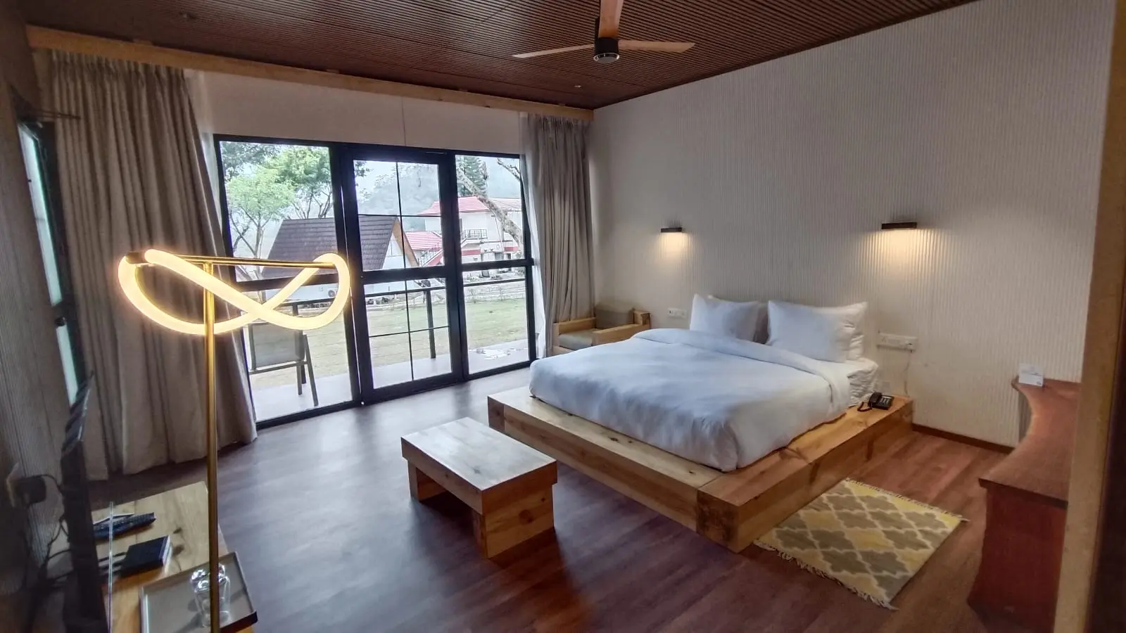 FAMILY COTTAGES - View 2