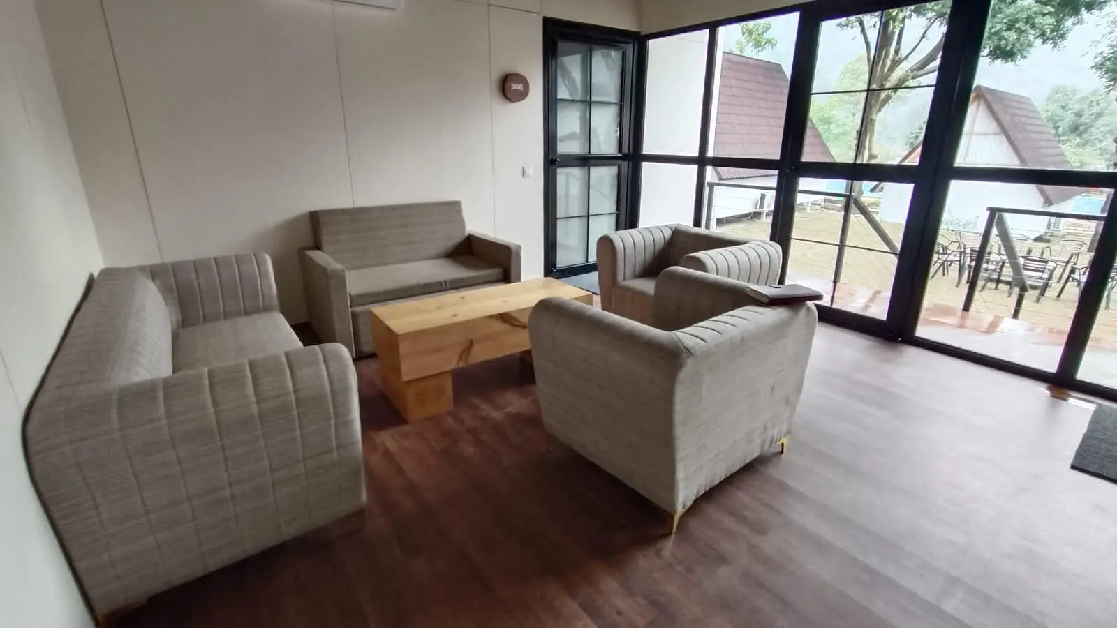 FAMILY COTTAGES - View 3