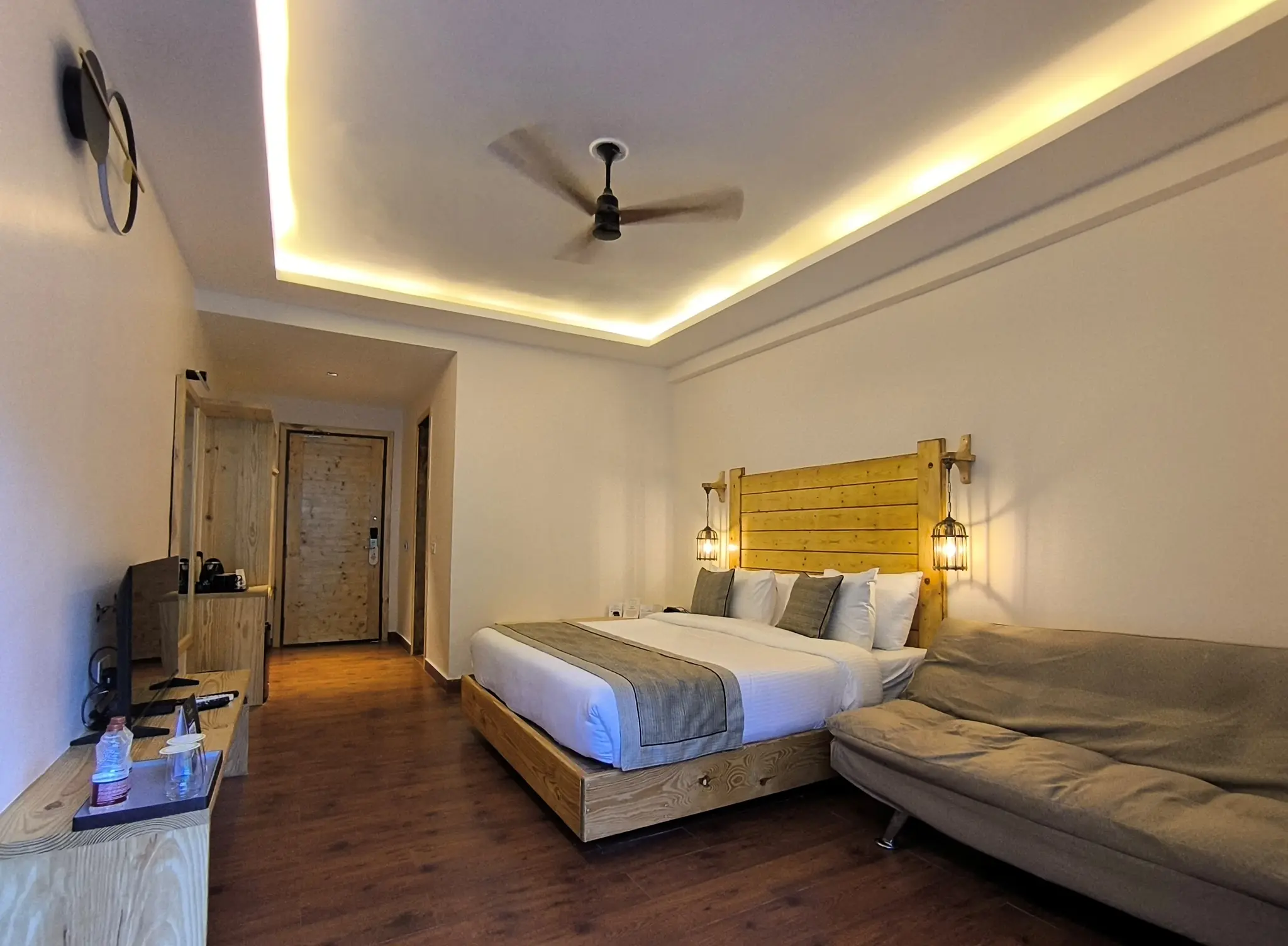 STANDARD ROOM - View 1