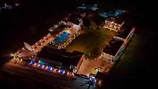 Corbett Wild Flower Resort And Spa - Gallery Photo 2