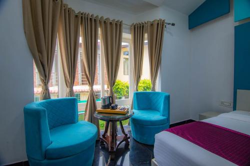 Luxury Cottage With Garden - View 3