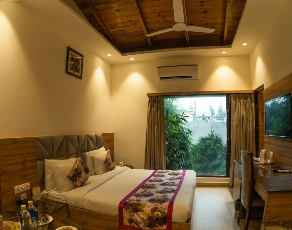 Deluxe Room - View 1