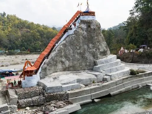 Garjiya Devi Temple - Tourist Attraction in Jim Corbett National Park - Gola Holidays