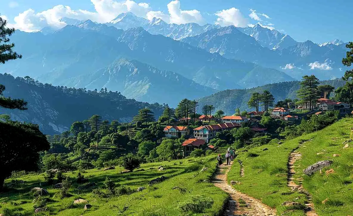 Kausani Sightseeing & Tourist Places Guide - Gola Holidays