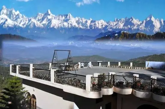 Himalayan View Point - Places to Visit in Kausani - Gola Holidays - Slide 2