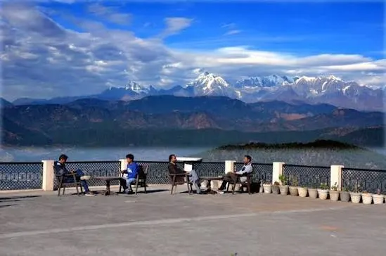 Himalayan View Point - Tourist Attraction in Kausani - Gola Holidays