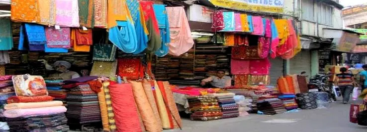 Saras Local Market - Places to Visit in Munsiyari - Gola Holidays - Slide 3