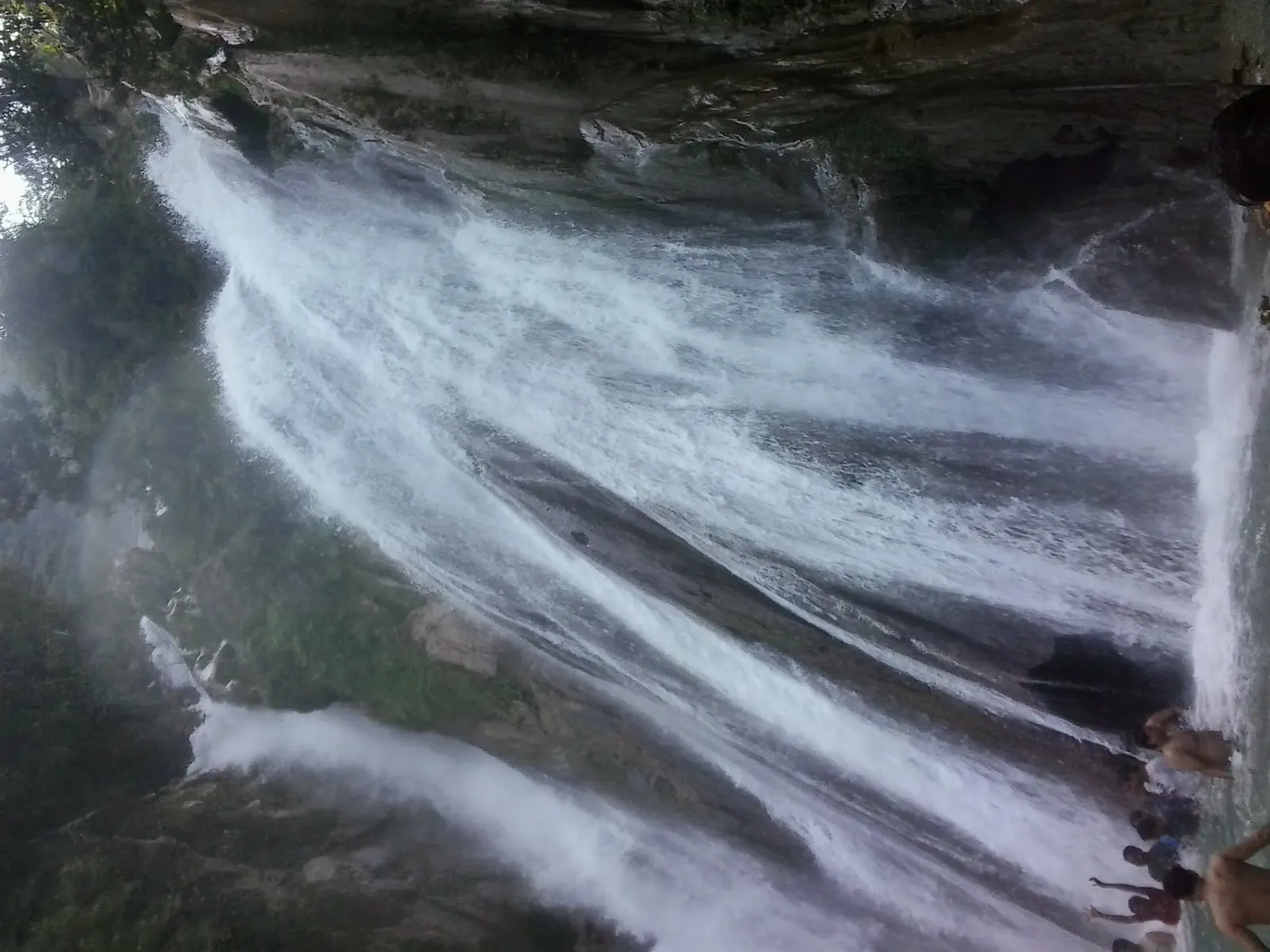 Kempty Fall - Places to Visit in Mussoorie - Gola Holidays - Slide 3